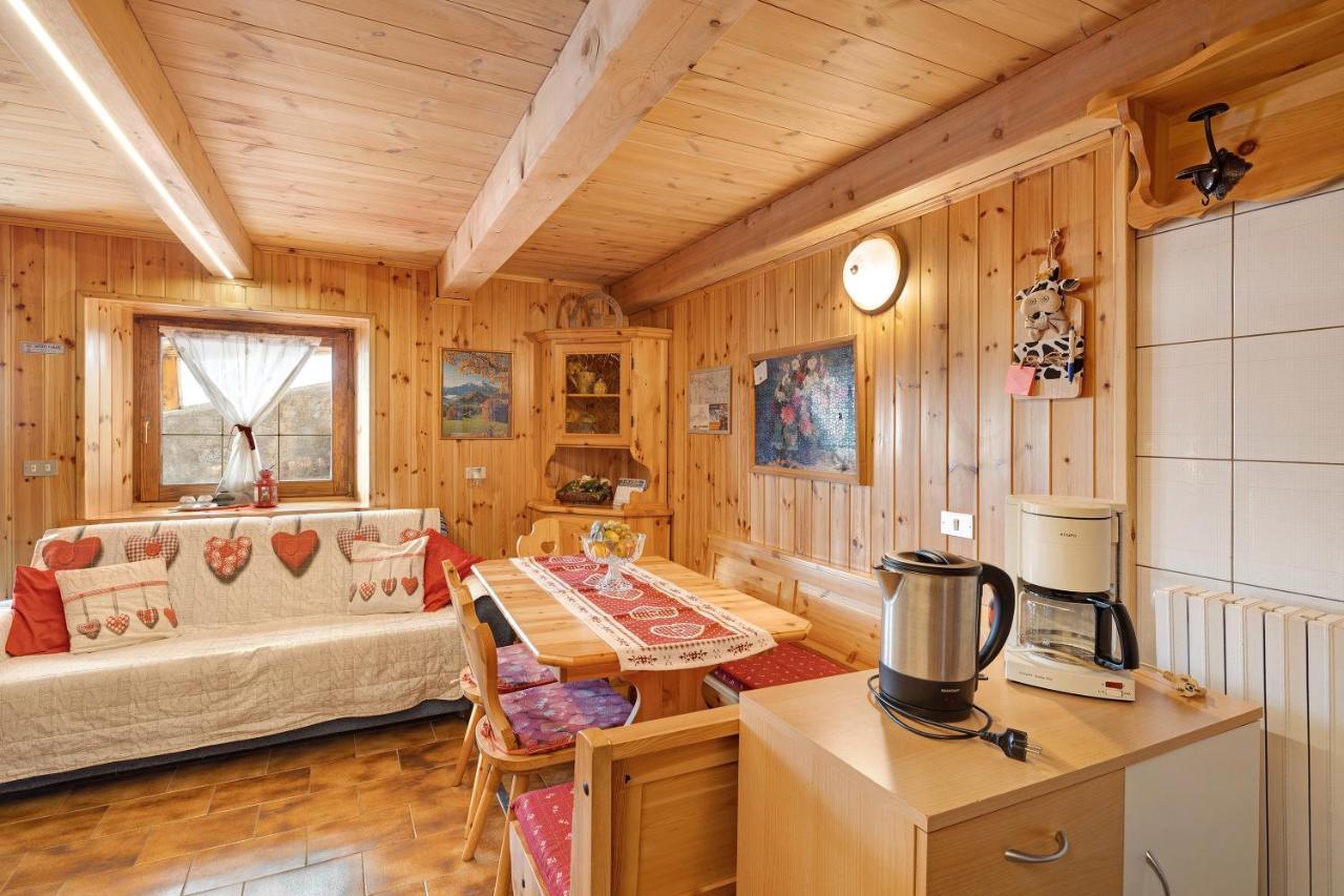 Ferienwohnung La Tea Di Heidi Livigno Exterior foto