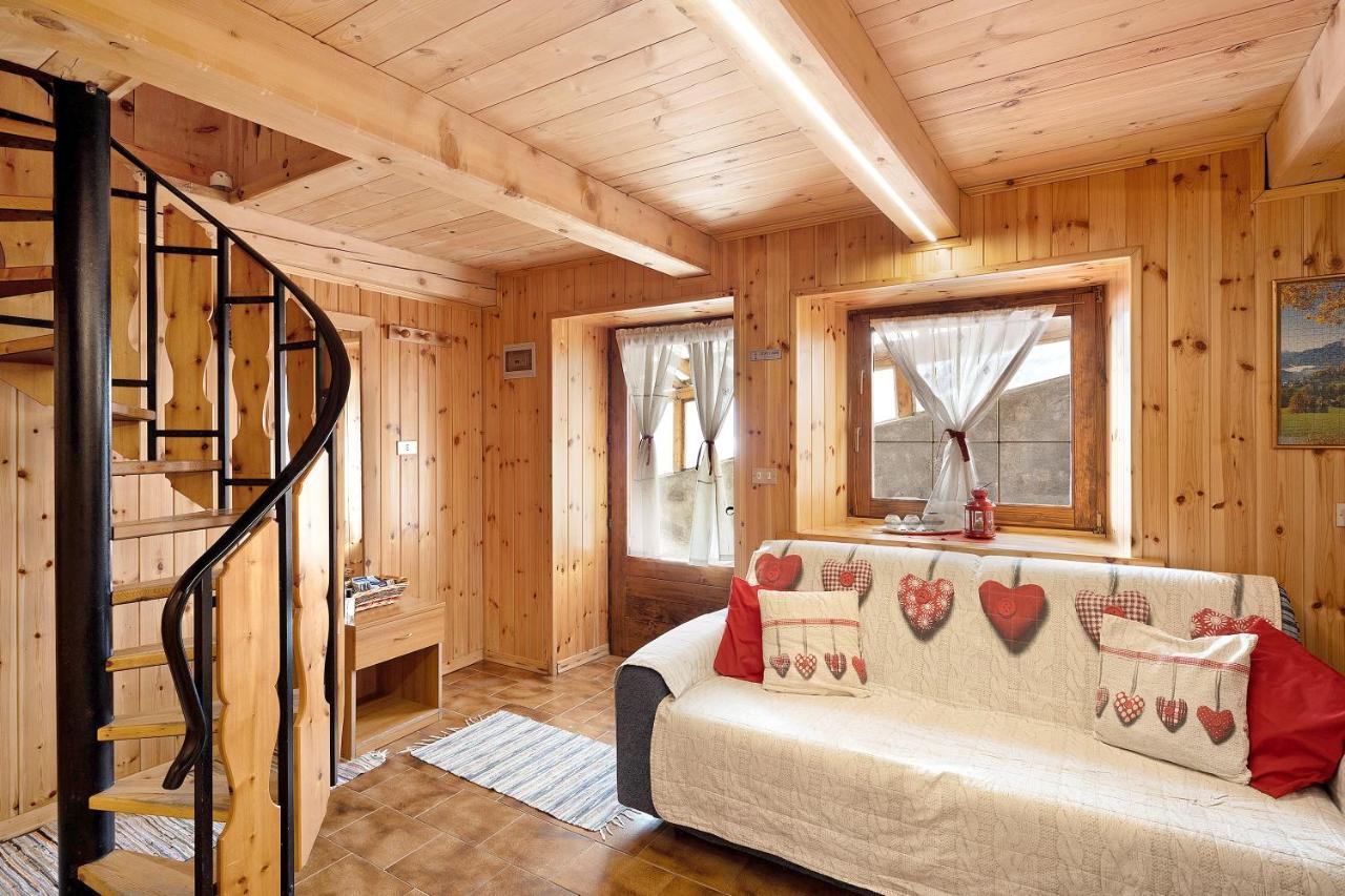 Ferienwohnung La Tea Di Heidi Livigno Exterior foto