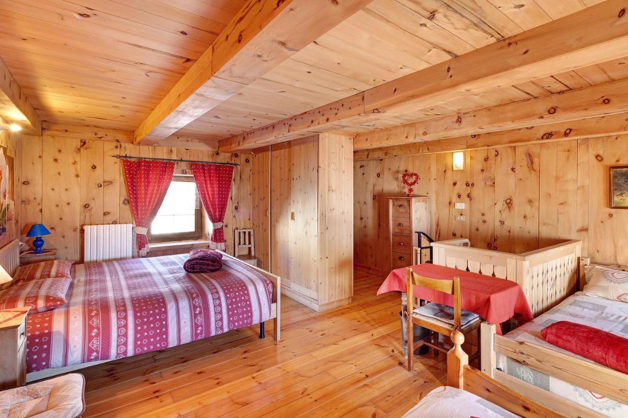Ferienwohnung La Tea Di Heidi Livigno Exterior foto