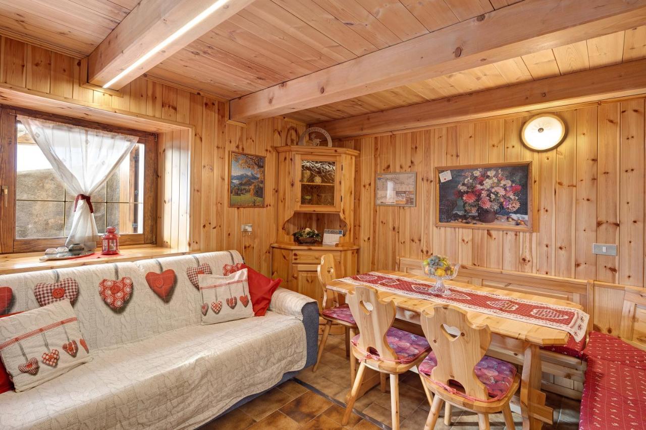 Ferienwohnung La Tea Di Heidi Livigno Exterior foto